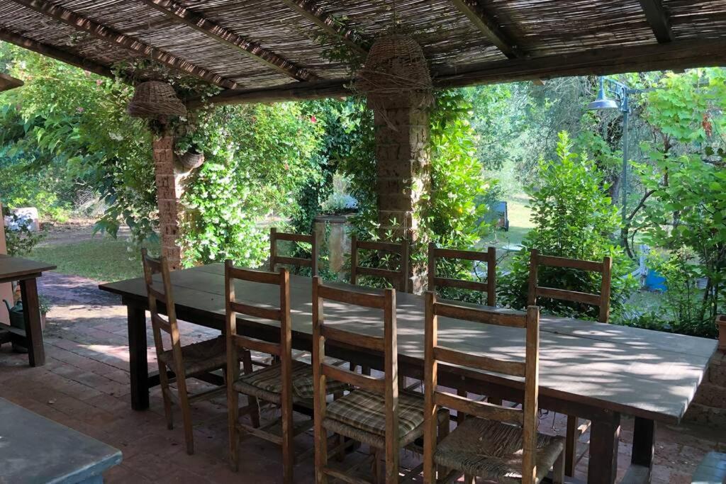 La Casa Nel Bosco Villa Lari Exteriör bild