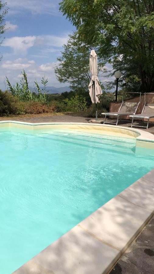 La Casa Nel Bosco Villa Lari Exteriör bild