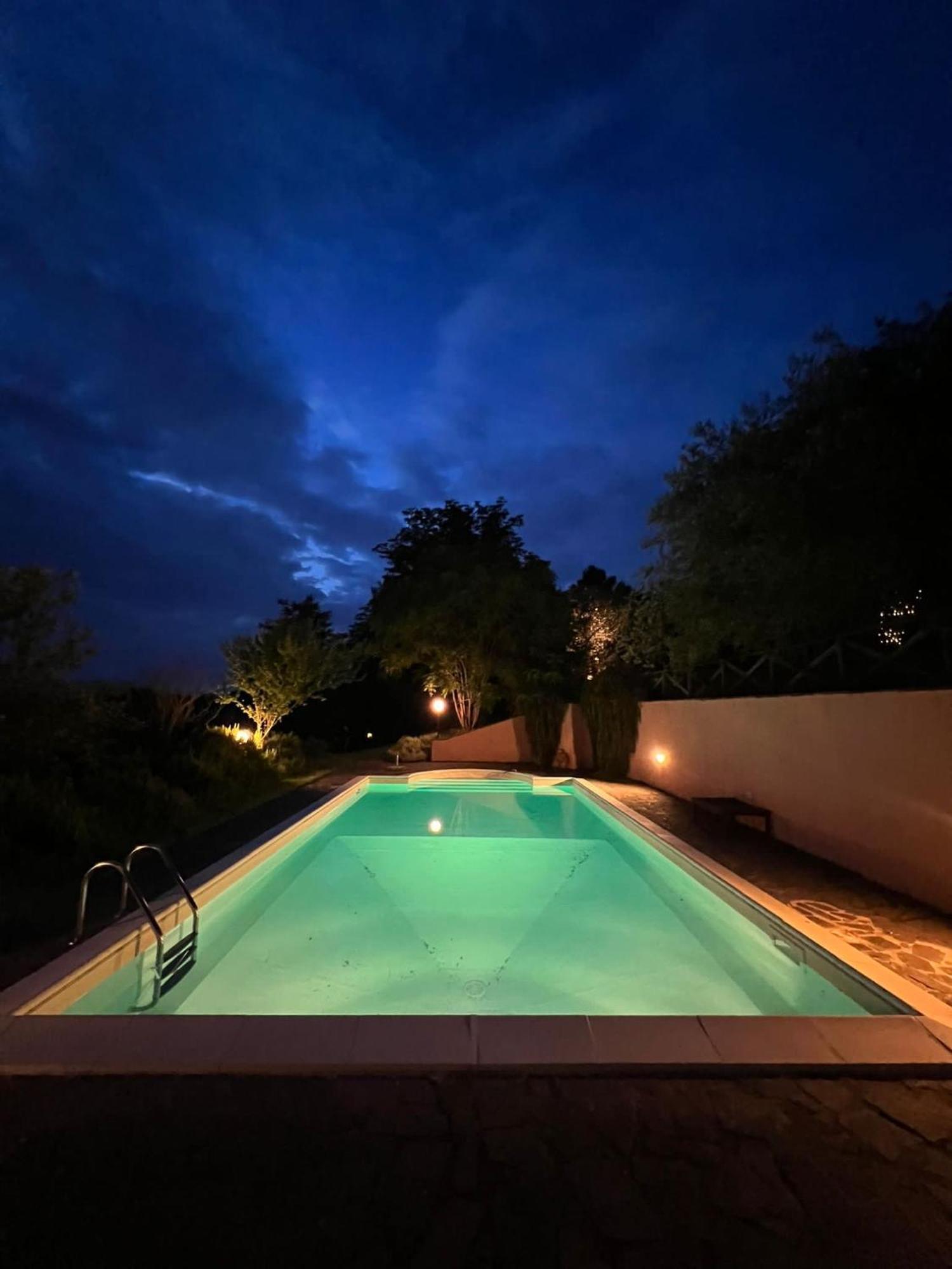 La Casa Nel Bosco Villa Lari Exteriör bild